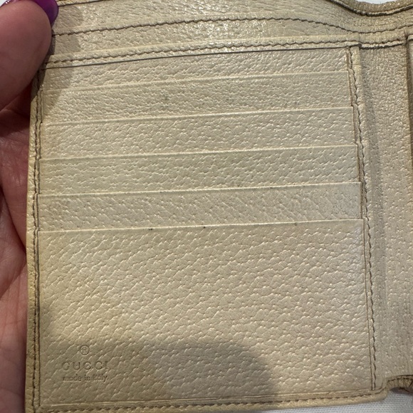 Authentic Gucci wallet - Picture 4 of 10